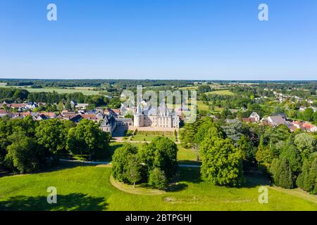 France, Indre, Brenne Regional Natural Park, Azay le Ferron, village with the castle, park and garden (aerial view) // France, Indre (36), Parc nature Stock Photo