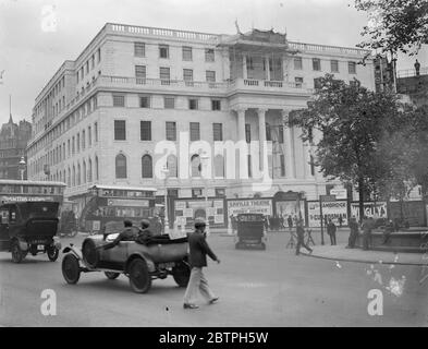 London street . 2 September 1932 Stock Photo