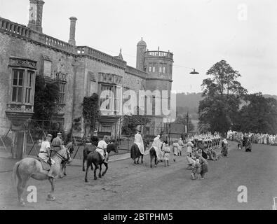 Lacock Abbey in Wiltshire . Lacock pageant . 5 September 1932 Stock Photo