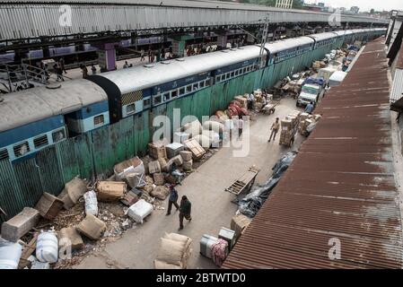 Howrah Junction Railway Station from above. Kolkata, West Bengal, India. Stock Photo