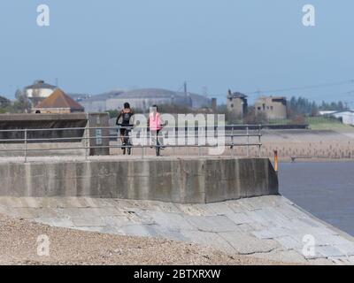 Sheerness, Kent, UK. 28th May, 2020. UK Weather: a sunny and warm morning in Sheerness, Kent. Credit: James Bell/Alamy Live News Stock Photo