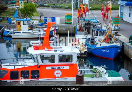 Vitte, Germany. 25th May, 2020. Fishing cutter in the harbour on the Baltic Sea island of Hiddensee. Credit: Jens Büttner/dpa-Zentralbild/ZB/dpa/Alamy Live News Stock Photo