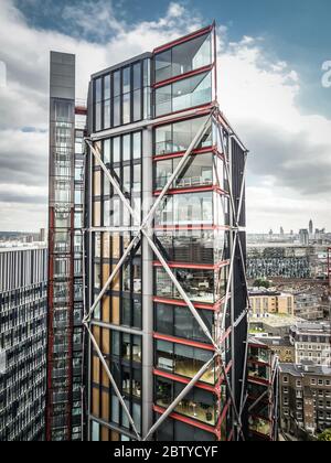 Neo Bankside Apartments opposite the Tate Modern Gallery, London, UK Stock Photo