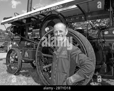 John Murphys proud Peacocks,steam traction engine (Renown) and operator, Leicestershire, England UK - Showmans Engine Stock Photo