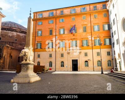 'Il Pulcino Della Minerva ' a sculpture of an Elephant carrying an obelisk by Bernini in piazza della Minerva - Rome, Italy. Stock Photo