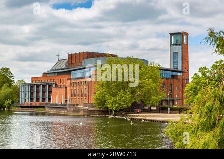 The redeveloped RSC Theatre on the banks of the River Avon in Stratford Upon Avon, England Stock Photo