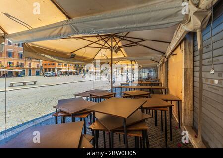 Italian restaurant closed during the world pandemic caused by the coronavirus. Economic crisis in Italy. Poverty during Covid-19 infection. Stock Photo