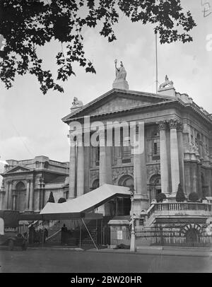 The new Tate Gallery which the King is opening today (Tuesday). The gallery has been presented by Lord Duveen. 29 June 1937 Stock Photo
