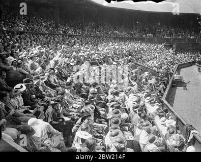 Huge crowd on Centre Court for women's final. The Centre Court at Wimbledon was packed for the final of the women's singles championship between Miss Dorothy Round and Mlle J Jedrzejowska. Photo shows, the great crowd on Centre Court. 3 July 1937 Stock Photo