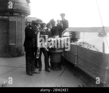 Atlantic Fleet Exercises in the Moray Firth. Midshipmen on Renown taking sextant drill. 10th October 1928 Stock Photo