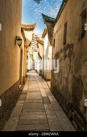 An alleyway in the Three Lanes Seven Alleys old town part of Fuzhou city Stock Photo