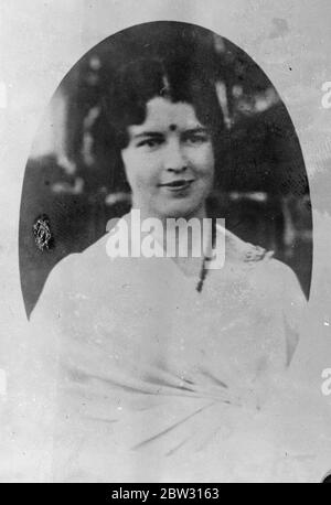 Daughter of American poet joins Gandhi movement and becomes Hindu . Mildred Cram Cook , the daughter of the late George Cram Cook , American poet , and stepdaughter of Miss Susan Glasspool the American author now in London . She has taken the name of Nila Nagini Devi , she has reported to have been sent to Kashmir by the Congress leaders . Miss Cram Cook in india . 14 March 1932 Stock Photo