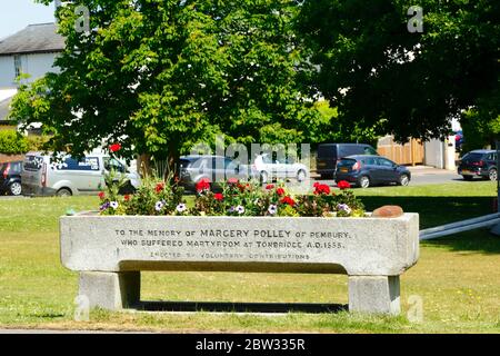 Granite horse drinking trough on village green in memory of Margery Polley, a Protestant martyr who was executed on 17 July 1555, Pembury, Kent, Stock Photo