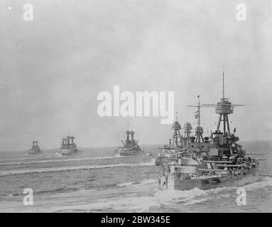 In battle array during US Navy manoeuvres . The US S New York in the fore ground ) leading the United states battleships during manoeuvres at Labaim , in the Hawain Islands . 31 March 1932 Stock Photo
