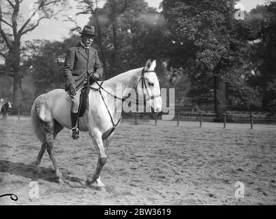 The Marquis of Salisbury enjoyed the crisp morning air with an early ride in Rotten Row , Hyde Park , London . 15 May 1933 Stock Photo