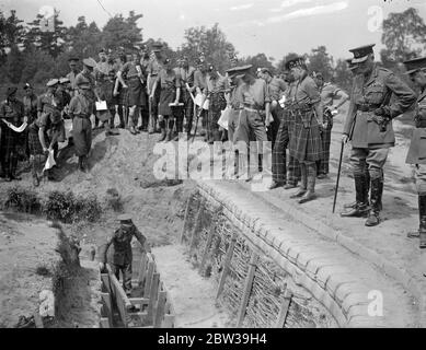 Chief of the Imperial General staff Sandhurst. Sir Archibold Montgomery Massingberd , Chief of the imperial general staff made his inspection since being promoted to the rank of Field Marshal . Photo shows Field Marshal Sir Montgomery Massingberd inspecting trench works . 24 July 1935 Stock Photo