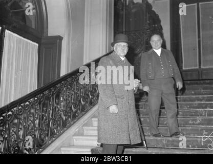 New French Cabinet meets for the first time . 13 November 1934 Stock Photo