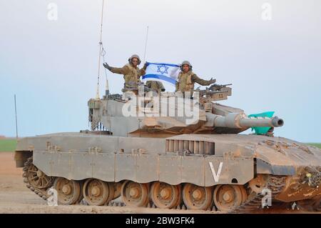 south israel 21 july 2014 israeli armed forces heading to gaza strip during conflict Stock Photo