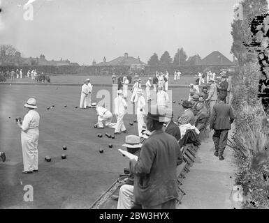 National Amateur Bowling Championships Open In London . The English Bowling Association ' s Amateur National Championships for 1936 have opened at the Temple Bowling Club , Denmark Hill , London . Photo shows : A general view of play in the Rink Championship . 10 Aug 1936 Stock Photo