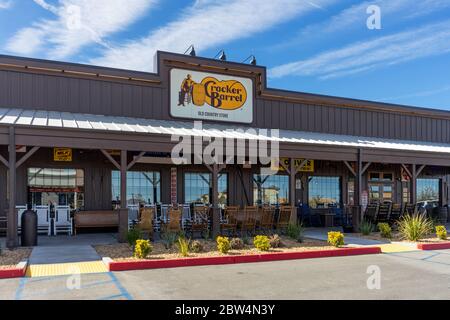 Victorville, CA / USA – February 11, 2020: Cracker Barrel Old Country Store located in Victorville, California, adjacent to Interstate 15. Stock Photo