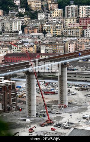 Genoa, Italy. 29th May, 2020. GENOA, ITALY - May 29, 2020: General view shows the building site of new Morandi bridge (officially Viadotto Polcevera). The original bridge collapsed in August 2018 and the new one is expected to reopen in July 2020. (Photo by Nicolò Campo/Sipa USA) Credit: Sipa USA/Alamy Live News Stock Photo