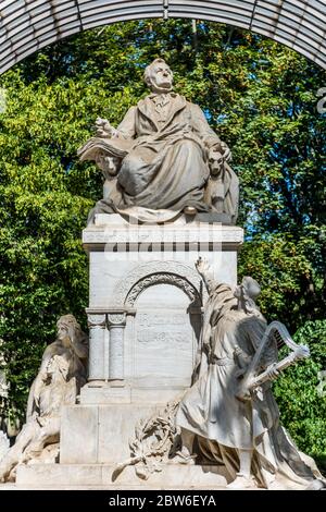 Statue of Richard Wagner Denkmal , the great German composer, dramatist and director, in Tiergarten park, Berlin, Germany Stock Photo