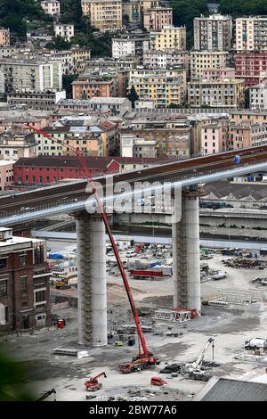 Genoa, Italy - 29 May, 2020: General view shows the building site of new Morandi bridge (officially Viadotto Polcevera). The original bridge collapsed in August 2018 and the new one is expected to reopen in July 2020. Credit: Nicolò Campo/Alamy Live News Stock Photo