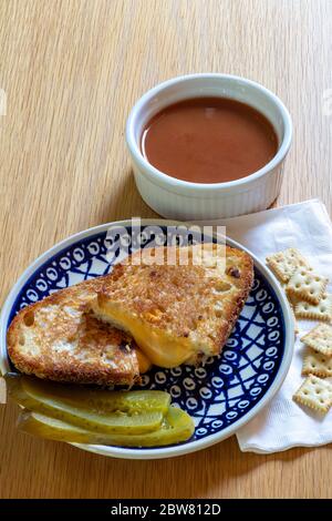 https://l450v.alamy.com/450v/2bw812d/grilled-cheese-sandwich-with-tomato-soup-by-james-d-coppingerdembinsky-photo-assoc-2bw812d.jpg