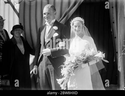 Mr and mrs burton hi res stock photography and images Alamy