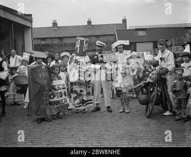 Childrens fancy dress parade at Bexley cricket week . 1938 Stock Photo
