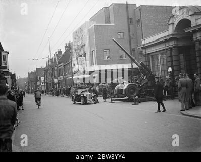 A national service Anti Aircraft display at the State Cinema in Dartford , Kent . A Vickers QF 3.7 Anti Aircraft Gun is on full display . 1939 Stock Photo
