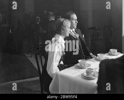 Daughter of Mayor of Stockholm with fiancee and Crown Prince and Princess of Sweden at Anglo Swedish club reception . Miss Ulla Fant , daughter of the Lord Mayor of Stockholm , with her fiance Mr Douglas Clogg , with the Crown Prince and Princess of Sweden , were present at a reception at the Anglo Swedish Club in London to commemorate the death of King Gustavus Adolphus three hundred years ago . Miss Ulla Fant with Mr Douglas Clogg , at the reception at the Anglo Swedish CLub . 15 November 1932 Stock Photo