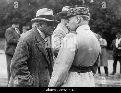 French War Minister at manoeuvres . M Paul Boncour , French Minister of War with General Gamelin , at the manoeuvres of the mechanised French army on the Marne . 21 September 1932 Stock Photo