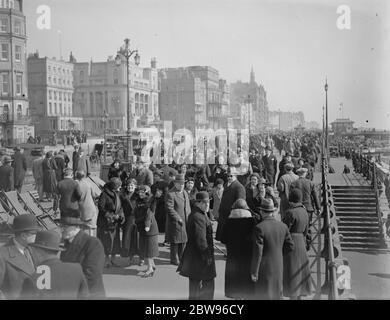 Brighton cowded with Easter holiday makers . The crowded front at Brighton which is filled with Easter holidaymakers . 27 March 1932 Stock Photo