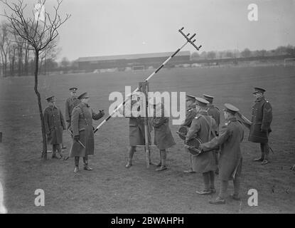 Demonstration at the Mons Barracks , Aldershot , with the Royal Corps of Signals . Erecting a semi permament four way telegraph pole . 15 February 1938 Stock Photo