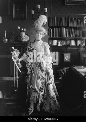 ' The Devonshire House Ball ' Lady Alexander 14 April 1920 Stock Photo