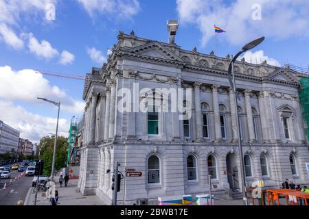 The Former Provincial Bank Building Built In 1865 At 97 South Mall Cork Ireland Now The Offices Of Eventbrite. Stock Photo