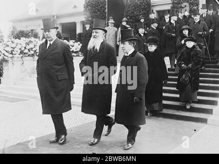 Funeral of Hugo Stinnes the German industrialist . Admiral von Tirpitz leaving the crematorium 16 April 1924 Stock Photo
