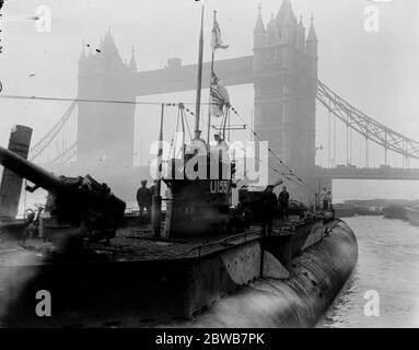 Surrendered German Submarine In Thames The U155 Arriving At Tower Bridge 1919 Stock Photo Alamy