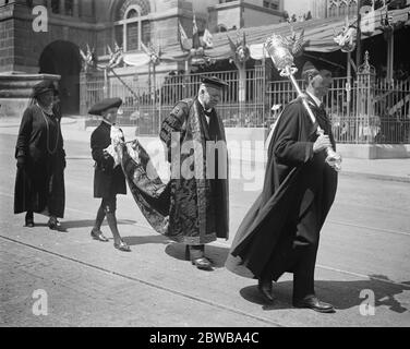 The Royal visit to Bristol . Lord Haldane on the way to receive the King and Queen at the University . 9 June 1925 Stock Photo