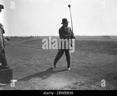 Parliamentary golf tournament at Sandwich . Sir A Shirley Benn . Stock Photo