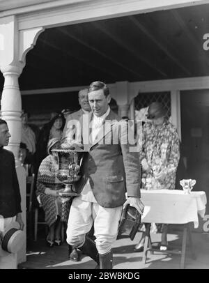 Ranelagh farm polo club . Norton Bavant versus Merchiston in the final of the colts challenge cup Mr W H Whitbread ( Norton Bravant ) with the cup 20 May 1933 Stock Photo