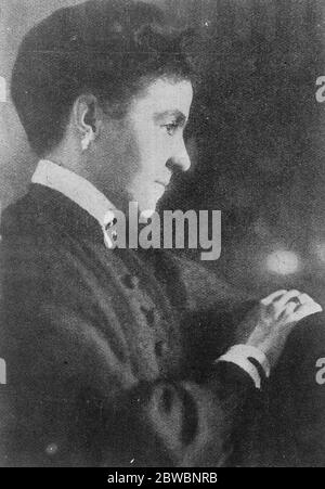Engaged to the Ex Kaiser The engagement of the ex Kaiser WIlhelm and Princess Hermine of Reuss is announced  20 September 1922 Stock Photo