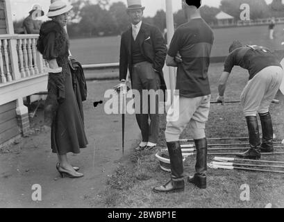 https://l450v.alamy.com/450v/2bwbp1e/polo-at-the-ranelagh-club-west-london-the-match-between-the-scots-greys-team-versus-the-1519hussars-in-the-final-of-the-subaltern-s-gold-cup-pictured-are-captain-mitchell-and-miss-ann-livingstone-learmonth-14-july-1934-2bwbp1e.jpg