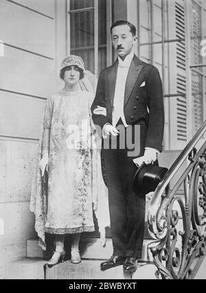 Prince Bourbon quietly married in Paris Prince Charles Louis of Bourbon Parma and Mlle . Marie Louise de Clermon Tonnerre , whose marriage took place in Paris 28 September 1925 Stock Photo