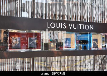 Louis Vuitton boutique, Central district, Hong Kong island, China Stock Photo