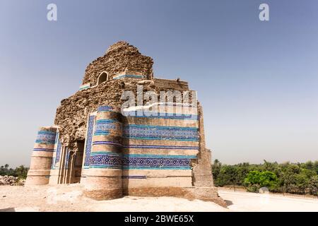 Tomb of Bibi Jawindi at necropolis of Uch, Uch Sharif, Bahawalpur district, Punjab Province, Pakistan, South Asia, Asia Stock Photo