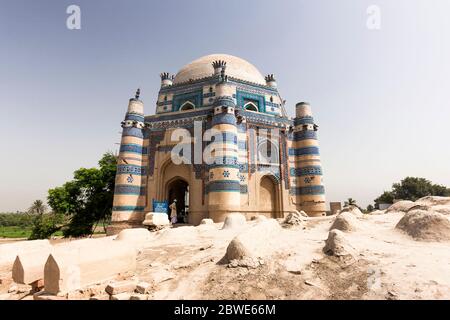 Tomb of Bibi Jawindi at necropolis of Uch, Uch Sharif, Bahawalpur district, Punjab Province, Pakistan, South Asia, Asia Stock Photo