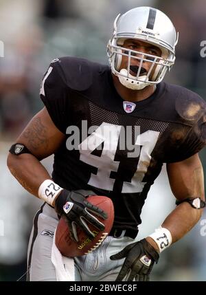 Oakland, United States. 28th Sep, 2003. Oakland Raiders fullback Tyrone  Wheatley. The Raiders defeated the Chargers, 34-31, in overtime at Network  Associates Coliseum in Oakland, Calif. on Sunday, Sept. 28, 2003. Photo