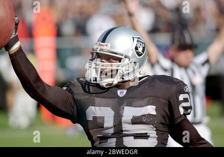 Oakland, United States. 28th Sep, 2003. Oakland Raiders fullback Tyrone  Wheatley. The Raiders defeated the Chargers, 34-31, in overtime at Network  Associates Coliseum in Oakland, Calif. on Sunday, Sept. 28, 2003. Photo